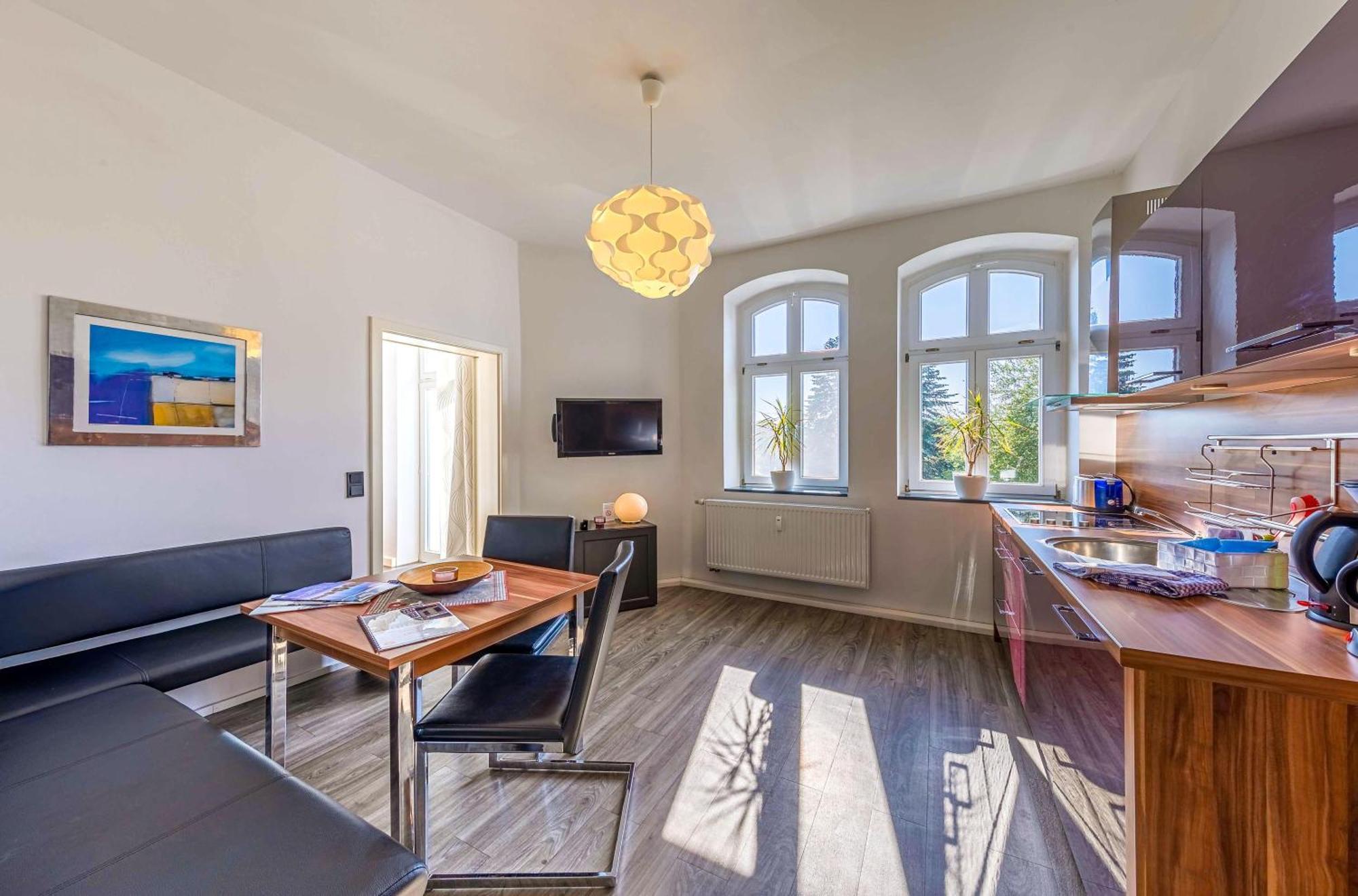 Altstadtapartment Carli- Komfortable Ferienwohnung Im Herzen Von Waren Waren  Exterior foto